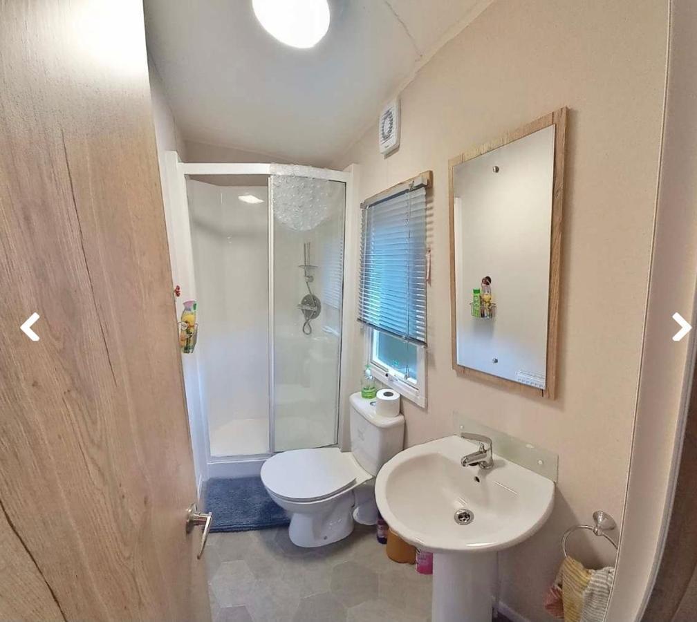 Appleblossom Lodge, Lido Leisure Park, 내어스버러 외부 사진