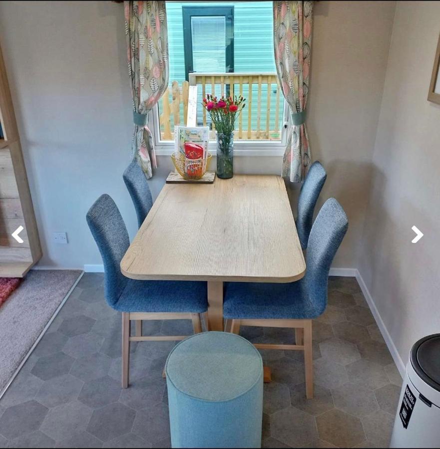 Appleblossom Lodge, Lido Leisure Park, 내어스버러 외부 사진