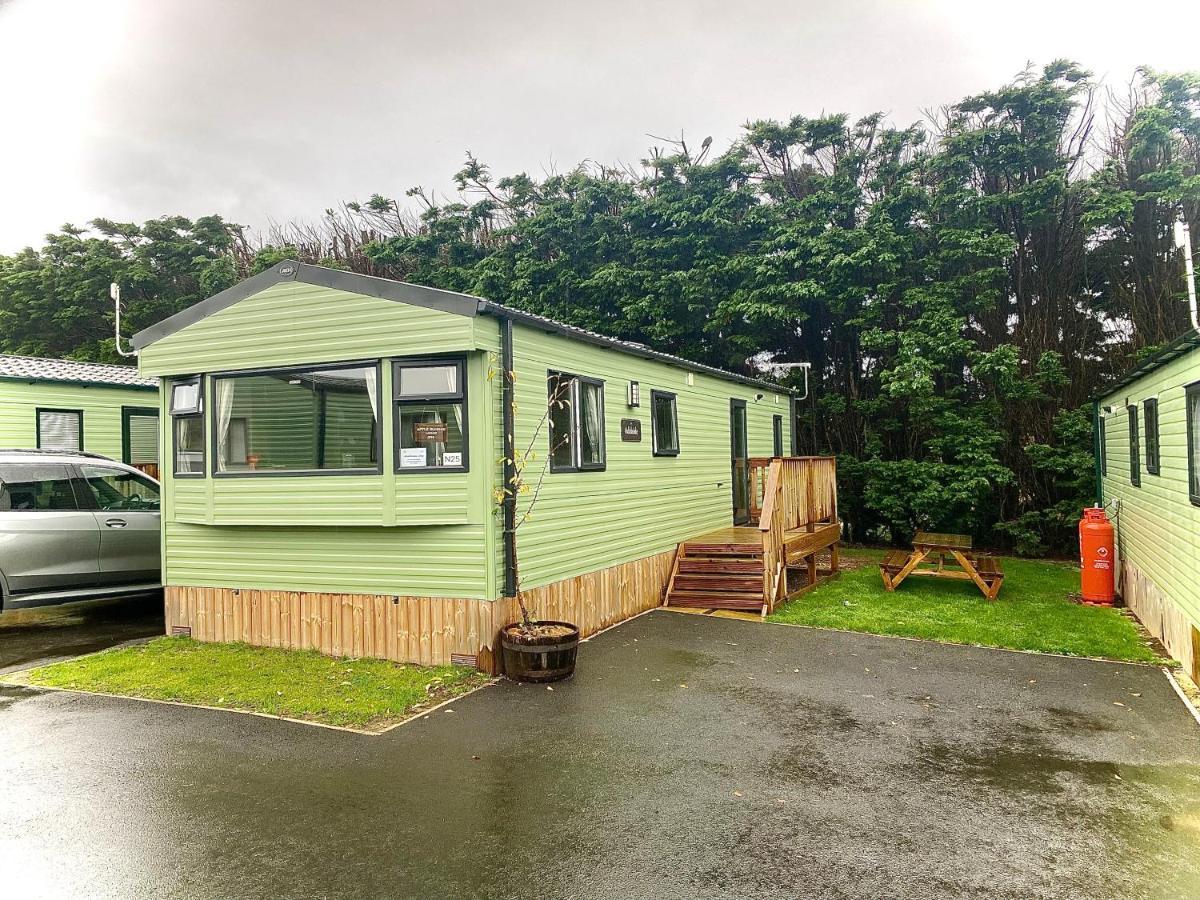 Appleblossom Lodge, Lido Leisure Park, 내어스버러 외부 사진