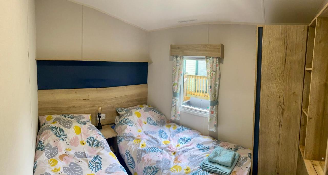Appleblossom Lodge, Lido Leisure Park, 내어스버러 외부 사진