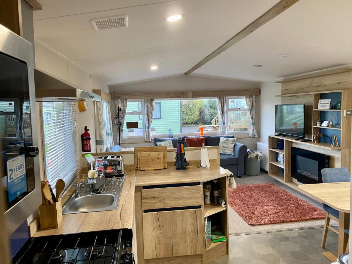Appleblossom Lodge, Lido Leisure Park, 내어스버러 외부 사진