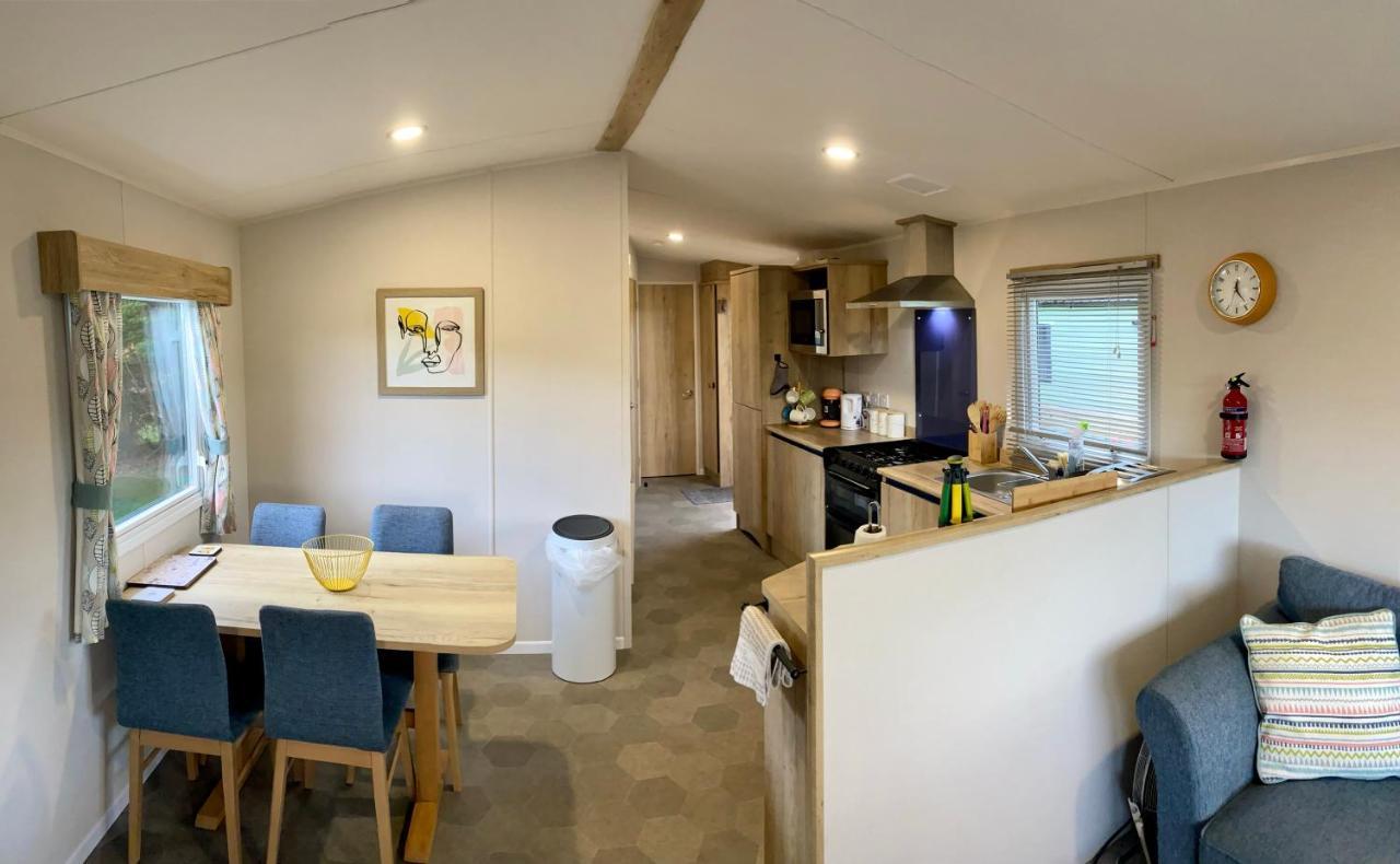 Appleblossom Lodge, Lido Leisure Park, 내어스버러 외부 사진